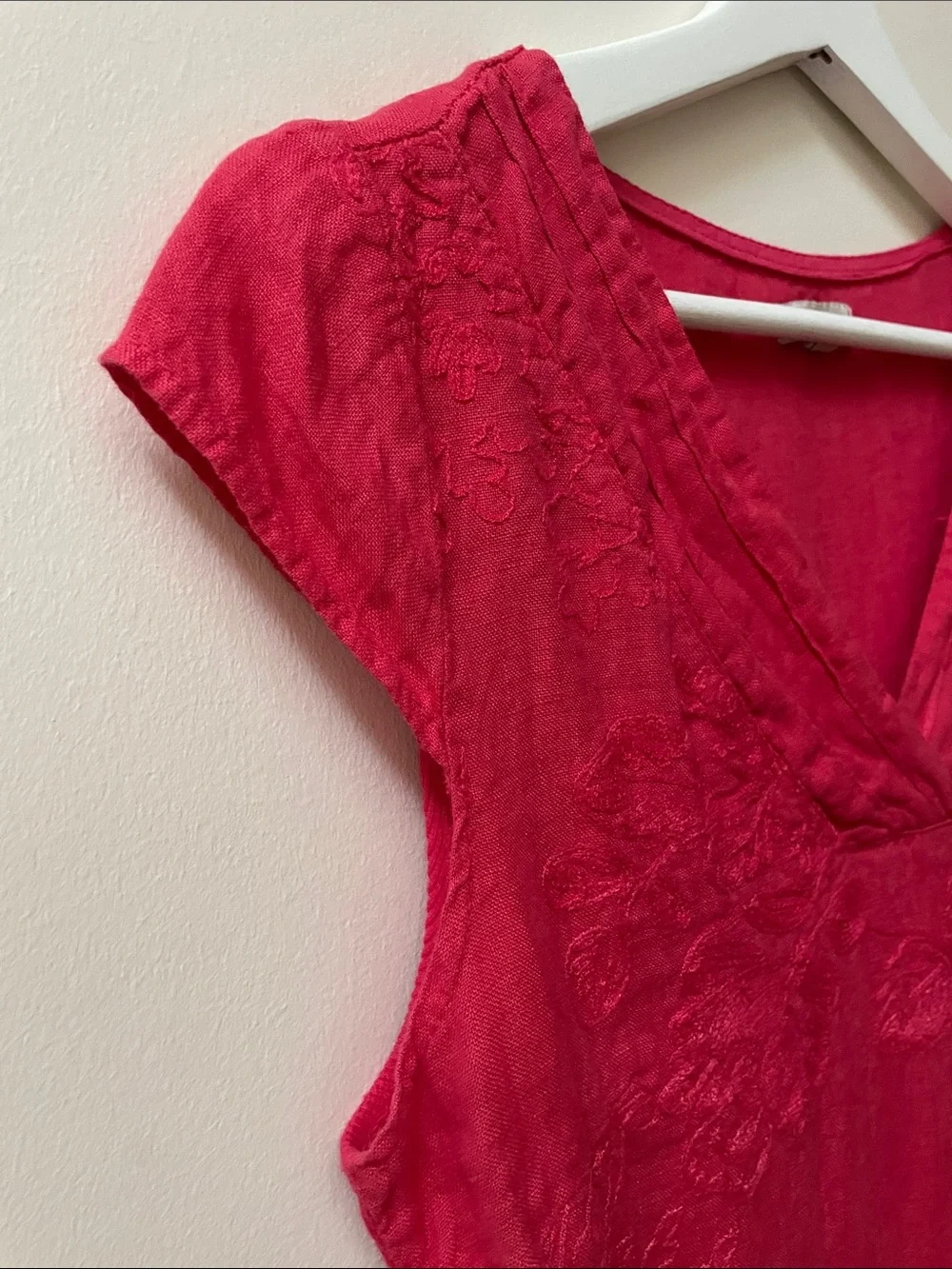 Linen V-Neck Embroidered Cap-Sleeve Dress - Picture 4 of 9